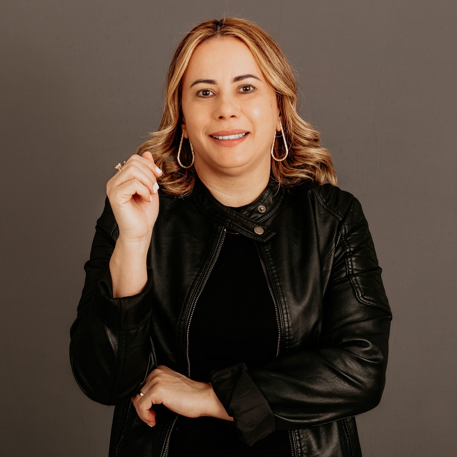 Patrícia Barros sorrindo
